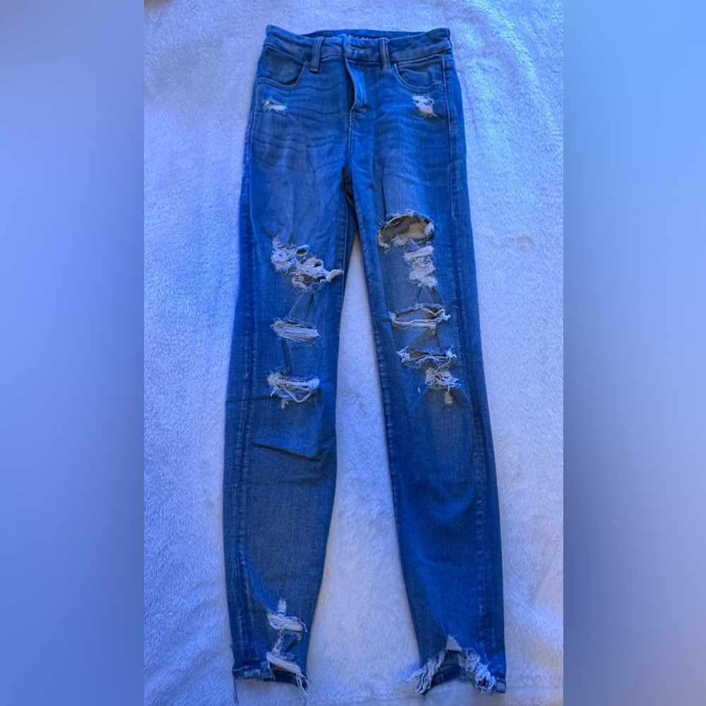 NWOT AE ripped skinny jeans